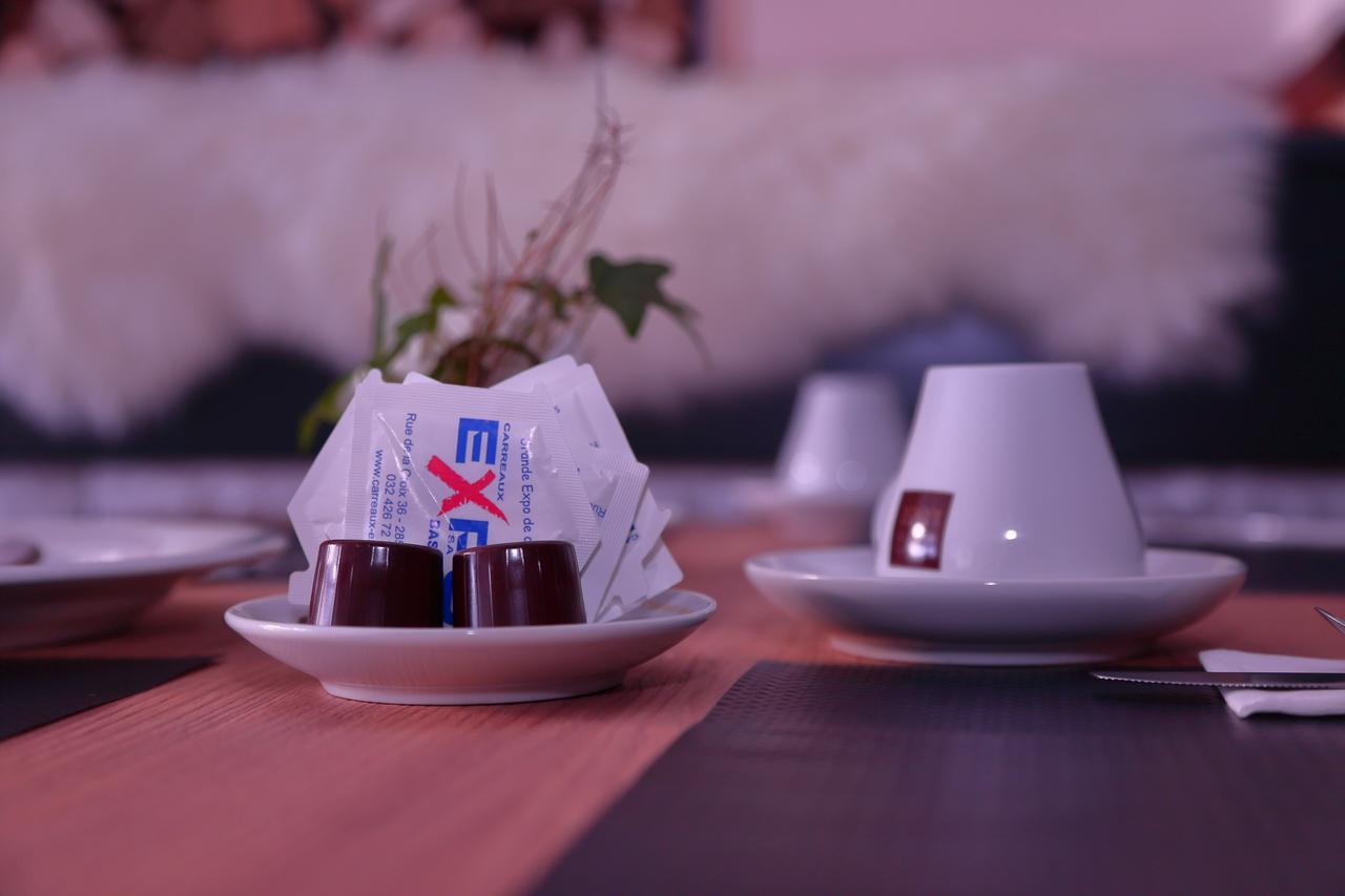 Hotel-Rotisserie La Tour Rouge Delémont Екстериор снимка